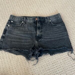 URBAN OUTFITTERS DENIM SHORTS
